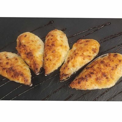 Запеченные мидии в 1/2 створке в SV Sushi по цене 538 ₽