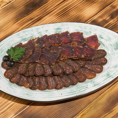 Бастурма и суджук в Ресторан Мангал по цене 670 ₽