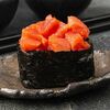 Гункан копченый лосось в Sushi City по цене 300