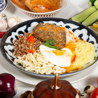 Бифштекс с гарниром в Самарканд PLOVE CENTER по цене 450 ₽