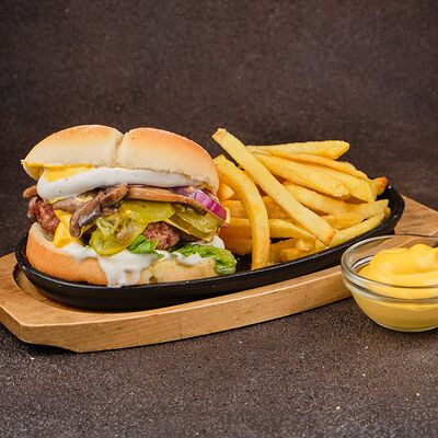 Комбо Новый Орлеан в Альфа-Бургер по цене 670 ₽