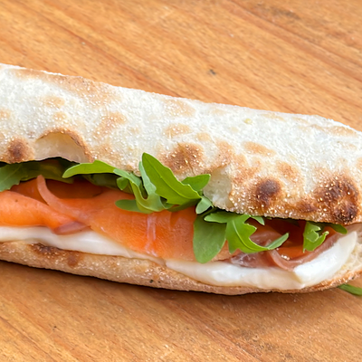 Сандвич с лососем в Pizza Volante по цене 990 ₽