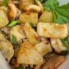 Кхау Пхат Тайский рис с овощами, яйцом, ананасами и морепродуктами в соусе Сладкий Чили в Mr.Mao по цене 610