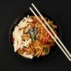 Удон Wok с курицей в сливочном соусе в Жар Пицца по цене 432