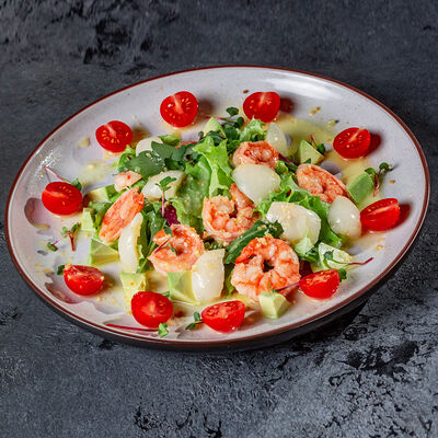 Салат с креветками в цитрусовом соусе в Tre/Quarti по цене 830 ₽