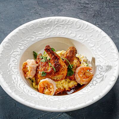 Пшено, креветки, половинка цыпленка на углях в Этажи по цене 950 ₽