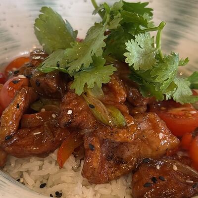 Свинина в азиатском соусе в Сытый Мишка по цене 820 ₽