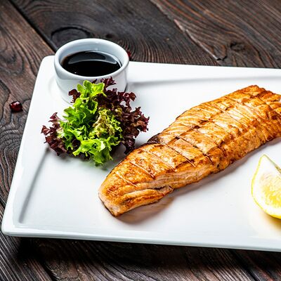 Стейк из сёмги в Мархал по цене 925 ₽