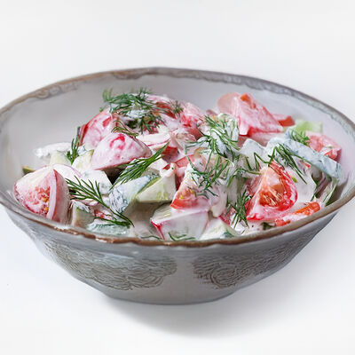 Овощной салат со сметаной в Miss you по цене 1150 ₽