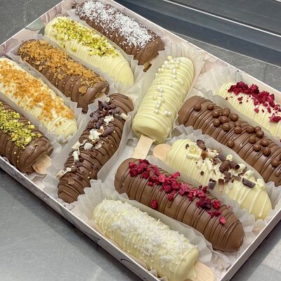 Бананы в шоколаде №4 ( 12 шт.) в Di Panna Confetteria по цене 3590 ₽
