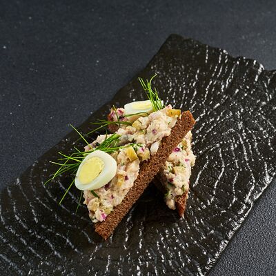 Форшмак из сельди в Lafa Lounge по цене 390 ₽