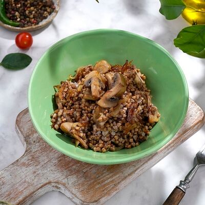 Гречка с грибами в Петрушка по цене 222 ₽