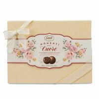 Набор конфет из молочного шоколада Momenti del Cuore с начинкой пралине, Feletti 1882, Италия в Азбука Вкуса Экспресс Меню