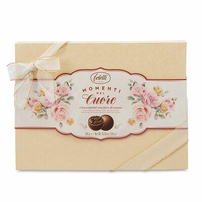 Набор конфет из молочного шоколада Momenti del Cuore с начинкой пралине, Feletti 1882, Италия в Азбука Вкуса Экспресс Меню по цене 998 ₽