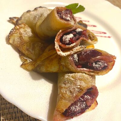 Блинчики с вишней в Хуторок по цене 285 ₽