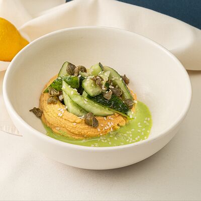 Хумус с битыми огурцами и каперсами в УГОДНИКИ по цене 637 ₽