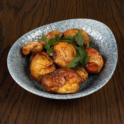 Шампиньоны гриль в Семейные традиции по цене 200 ₽