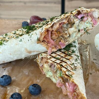 Люля говяжий в лаваше в Шеф мангал по цене 540 ₽