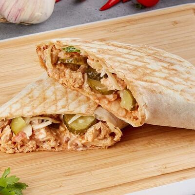 Шаверма с маринованным огурчиком в Sweetok shawerma по цене 448 ₽