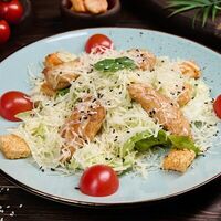 Цезарь с курицей в Daisi
