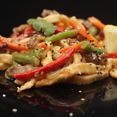 Говядина по-японски в Лапшичная №1 по цене 590 ₽