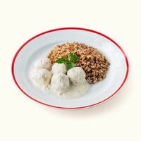 Фрикадельки по-домашнему в сливочном соусе с гречкой в Пироговый Дворик