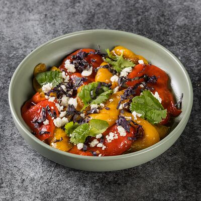 Печеные перцы с брынзой в Загород по цене 950 ₽