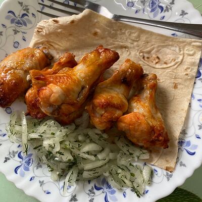 Шашлык из куриных крыльев в Шашлыки восточные по цене 230 ₽