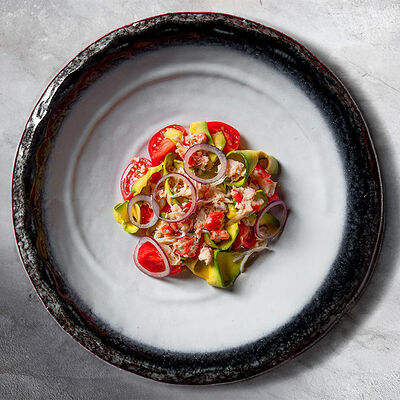 Салат с камчатским крабом в КрабыКутабы по цене 1780 ₽