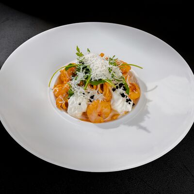 Лингвини с креветками в Everest Sochi по цене 1090 ₽