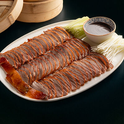 Утка по-пекински в Mr. Lee по цене 5500 ₽