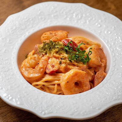Паста с соусом из бурраты,томатами черри и креветками в Cook cafeshop по цене 880 ₽