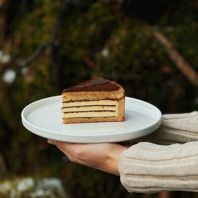 Пирожное Верона в Кондитерская Виолет по цене 319 ₽