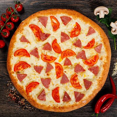 Пицца Неаполитанская в Gi Gi Pizza по цене 649 ₽