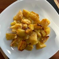 Картофель, запеченный с сыром в Пельменная