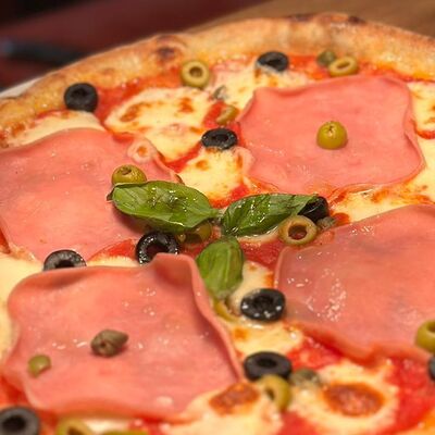 Пицца Капричоза в Trattoria Siesta по цене 1000 ₽