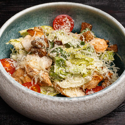 Цезарь с цыпленком в Good Company по цене 590 ₽