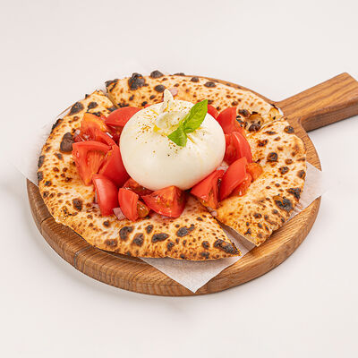 Фокачча с Бурратой и томатами в Сыроварня по цене 109000 сум