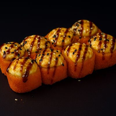 Запеченный ролл Калифорния с крабом в Гастробар ЖАРА по цене 390 ₽