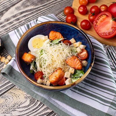 Цезарь с форелью в Линдфорс по цене 1305 ₽