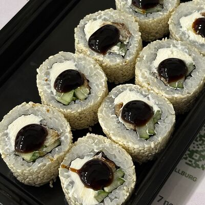 Калифорния с угрем в кунжуте в Роллбург по цене 870 ₽