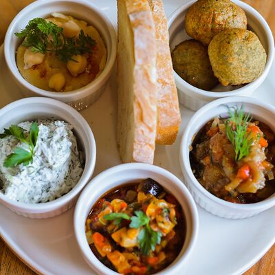 Ассорти мезе в Дюшес по цене 730