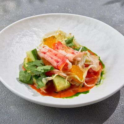 Крабовый салат Come Mode в Come Mode Cafe по цене 1690 ₽