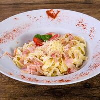 Спагетти Карбонара в Piccola Pizza