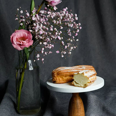 Эклер Классический 70 г в Гридневъ-Хлебъ по цене 180 ₽