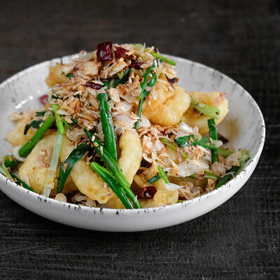 Кольца кальмара с луковыми чипсами в Double Duck по цене 1350 ₽