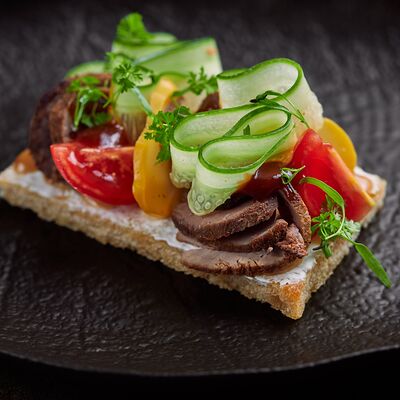 Сморреброд с ростбифомв Осип Терлеев по цене 450 ₽