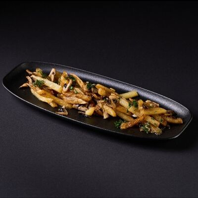 Картофель, жаренный с луком и грибами в ЛАЛИКО ГРУЗИНСКАЯ КУХНЯ по цене 640 ₽