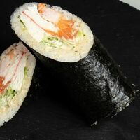 Суширито с соусом васаби в Mitsuna