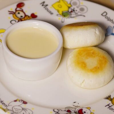 Сырники детские со сметаной в Pur Pur по цене 320 ₽